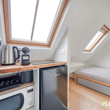 Apartment In The Heart Of Parisian Treasures And Lifestyle *