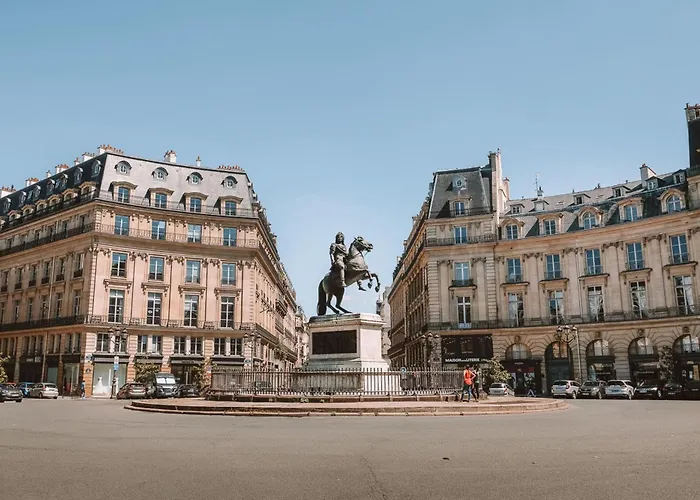 Apartment In The Heart Of Parisian Treasures And Lifestyle Paris